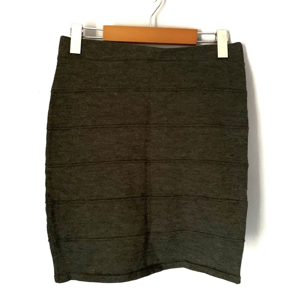 Zenana Outfitters Ladies Large Bodycon Mini Skirt